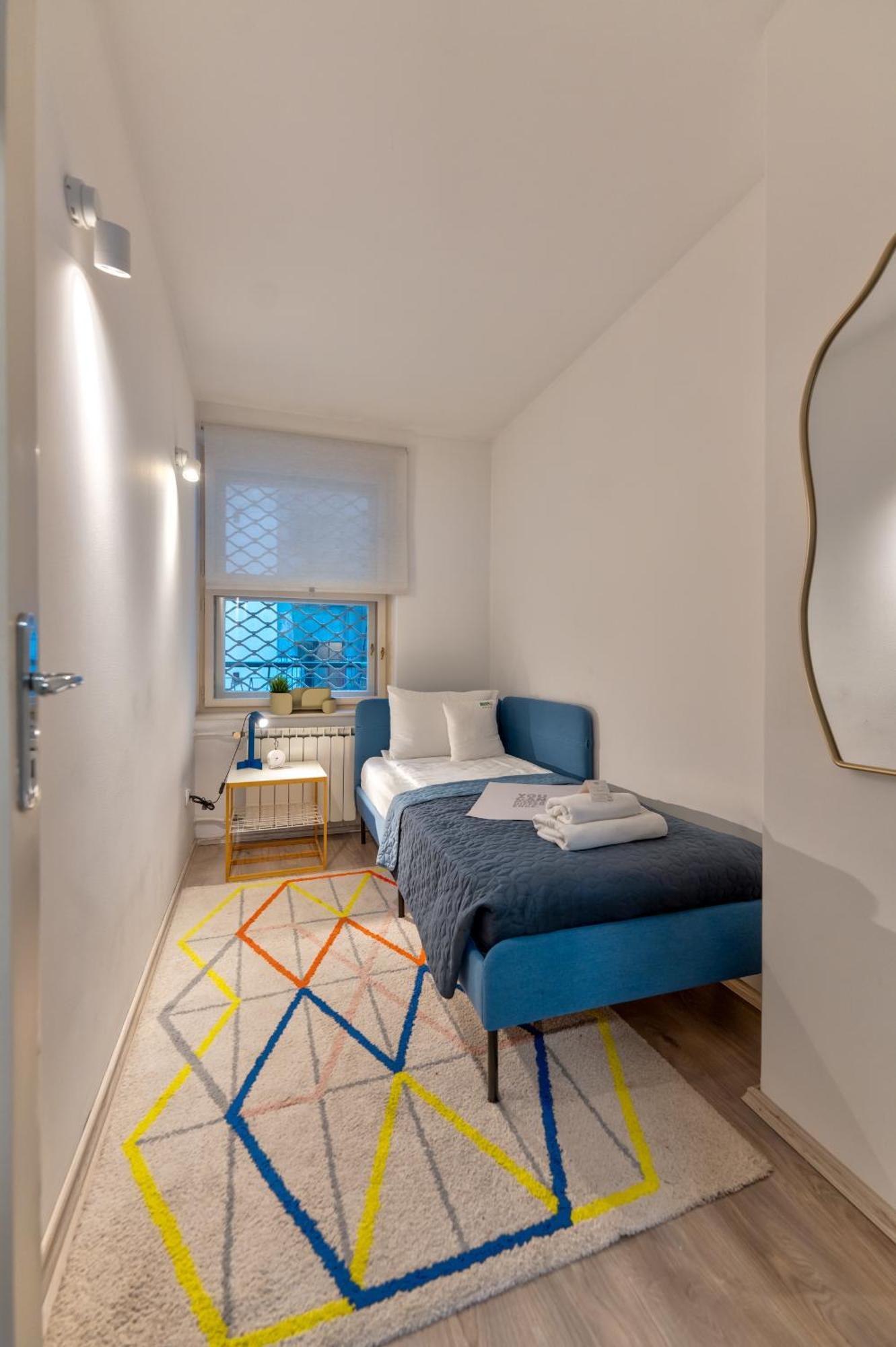 Zigzag Apartment